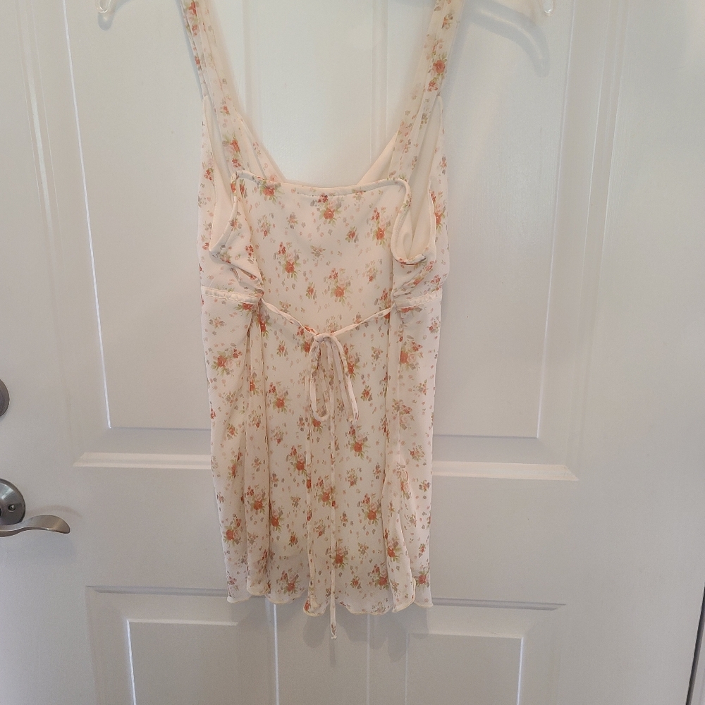 Flower patterned back tie tank top